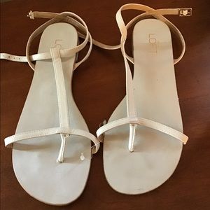 Ann Taylor LOFT Ladies flat sandals size 8.5.